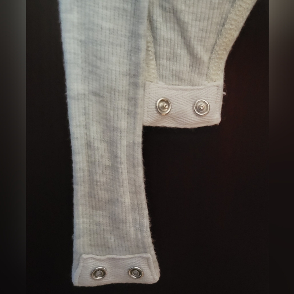CLYQUE Annie Bodysuit Long Sleeve Henley Light Heather Grey - Picture 4 of 7